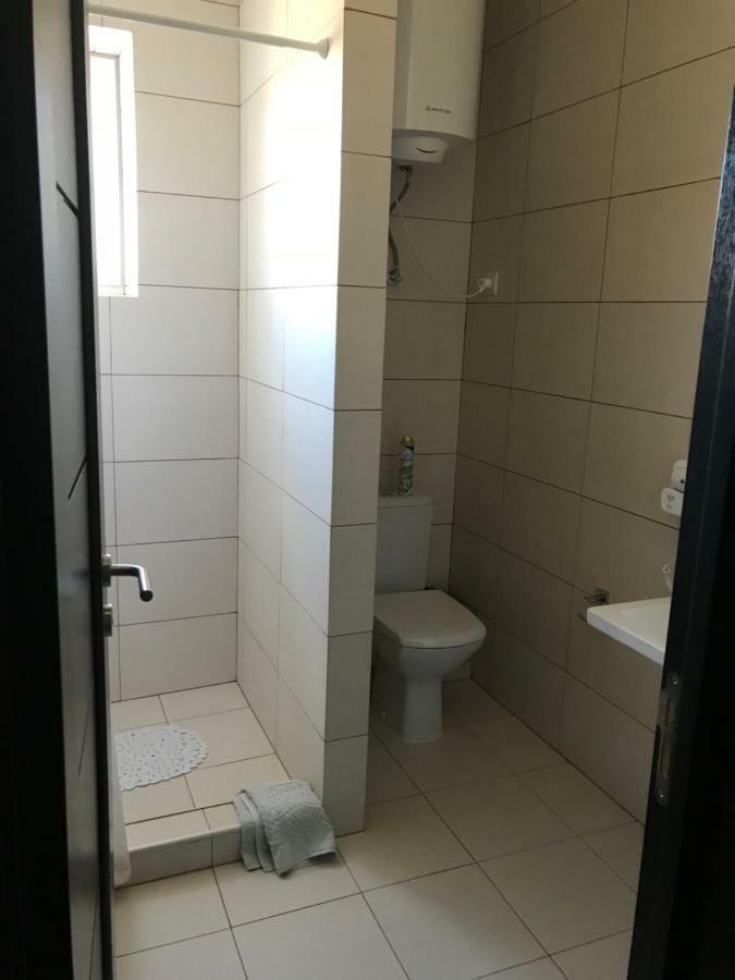 Neopolis Hotel Polyana  Bagian luar foto