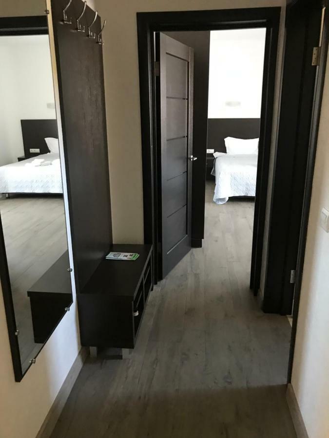 Neopolis Hotel Polyana  Bagian luar foto