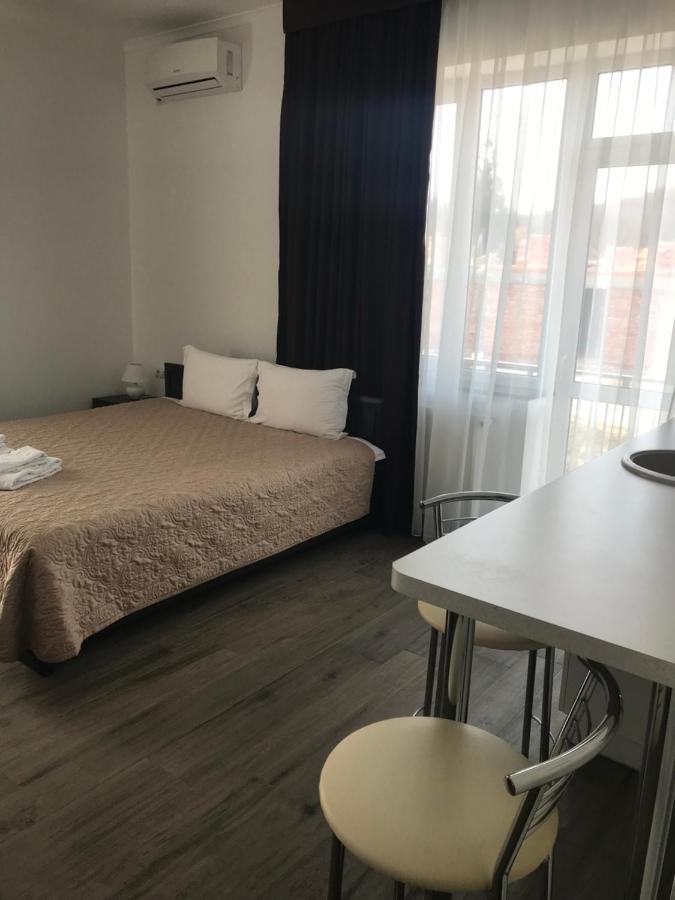 Neopolis Hotel Polyana  Bagian luar foto